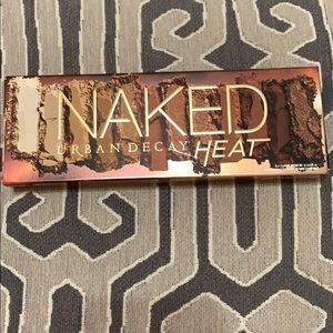 Urban Decay Naked Heat Palette